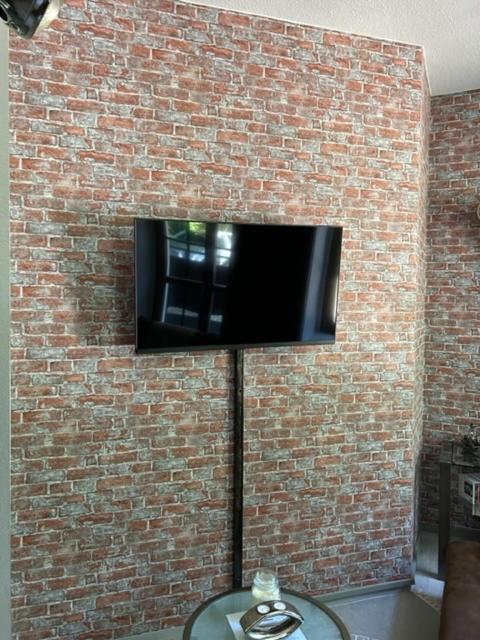 Ruhige Wohnung Im Fabrikstil In Хемниц Экстерьер фото